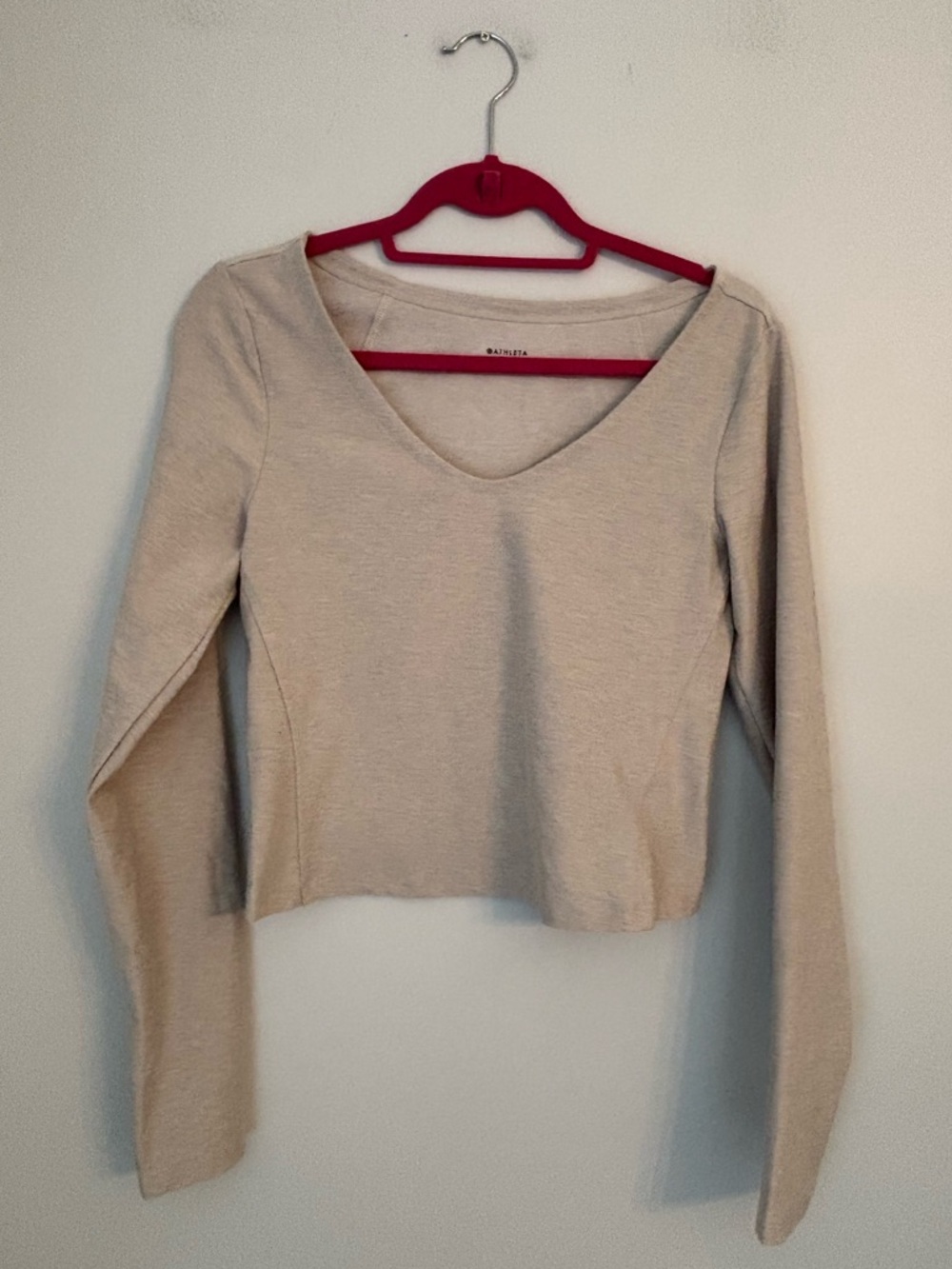 Athleta Brushed Beige V-Neck Long Sleeve Active Crop Top Size Medium